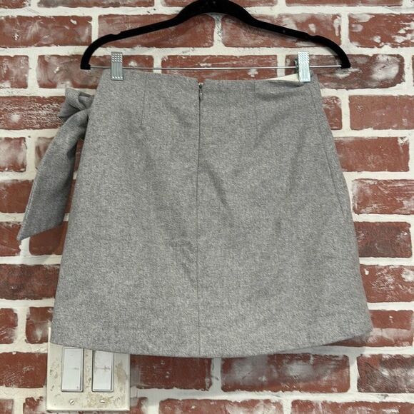 B25 Wilfred Free Womens Gray Wrap-Front Mini Skirt Size 2 XS EUC Preowned - Picture 2 of 9